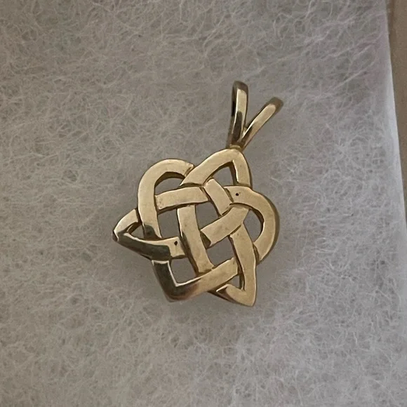 💛HP💛Vintage 14k Gold Celtic pendant - Picture 8 of 11
